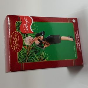 Carlton Cards "Marilyn Monroe, Some like it Christmasy" Ornament